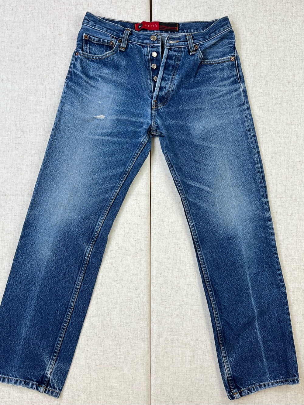 Vintage Levi's 501 Red Tab Straight-Leg Button-Fly Jean W28 Unisex Boyfriend Fit